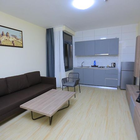 Triple E Hotel And Spa Аддис-Абеба Экстерьер фото