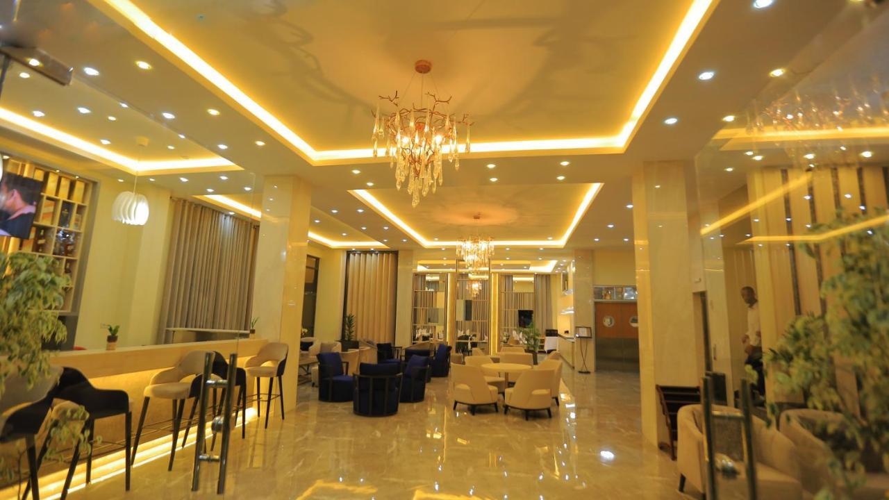 Triple E Hotel And Spa Аддис-Абеба Экстерьер фото