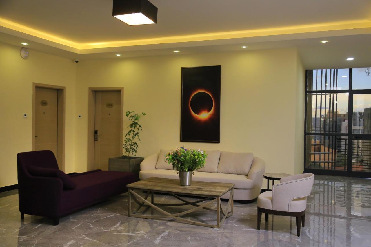 Triple E Hotel And Spa Аддис-Абеба Экстерьер фото